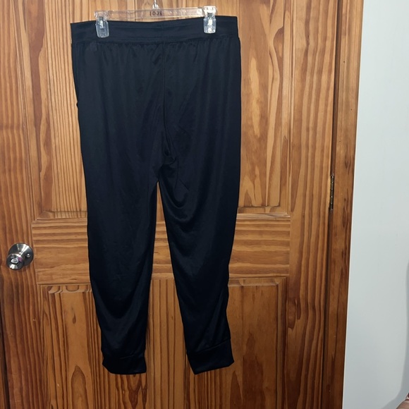 Under Armor Heat Gear Loose Black Jogger Pants - Picture 6 of 8